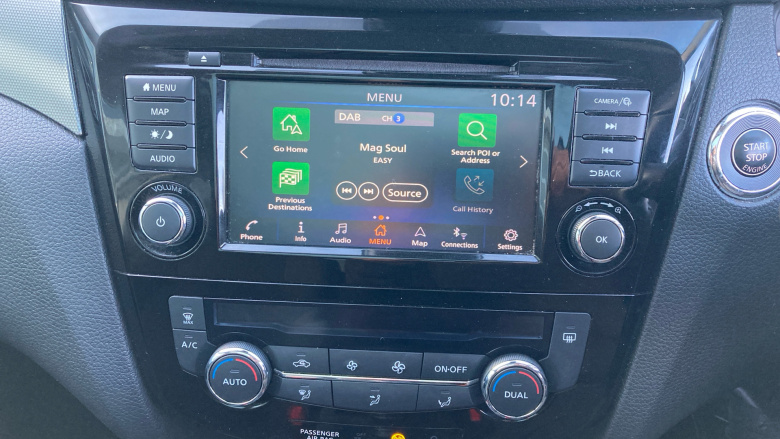 Nissan Qashqai 1.3 DiG-T N-Connecta 5dr Petrol Hatchback